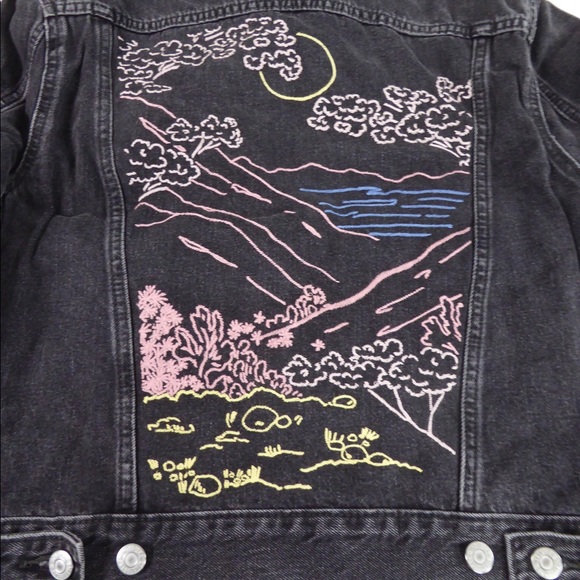 Levi’s Premium Cotton Denim Trucker Jean Jacket NWT Ex Boyfriend w Embroidery - Picture 8 of 12